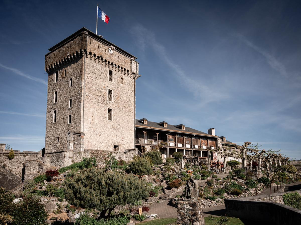 Chateau-fort-Lourdes-visite-Pyrénées-jardin-enfant