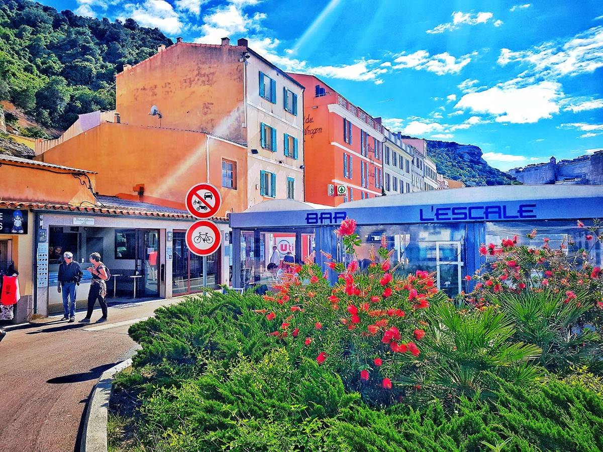 L'ESCALE Bar/Restaurant/Chambres à louer