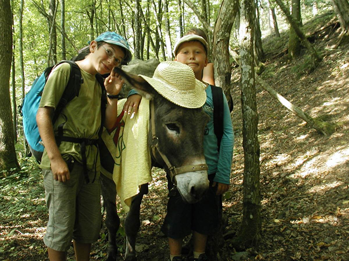 Ane_Chapeau-photo-gallery