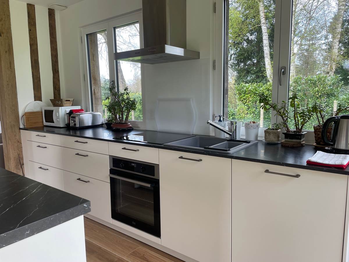 cuisine-chaumiere-tourville-en-auge-normandie