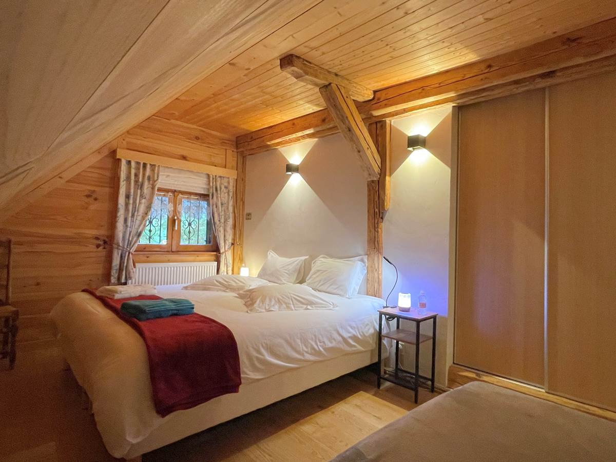 Chambre Bétoine - 1 lit King Size 180x200 et 1 lit 90x200