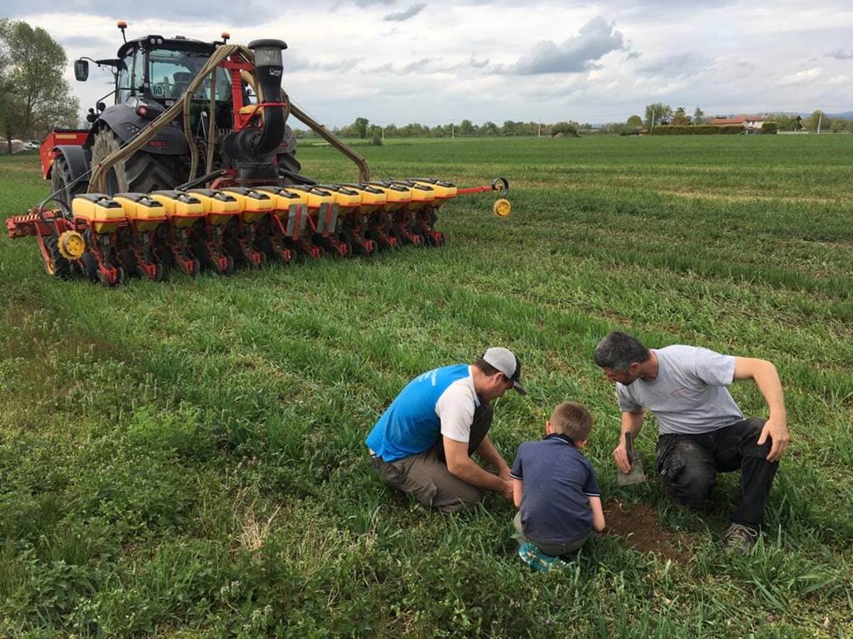 Ferme des delices foreziens, visite agroecologie, semis direct, semois, tracteur, travaux des champs, st cyr les vignes, Loire Forez,42
