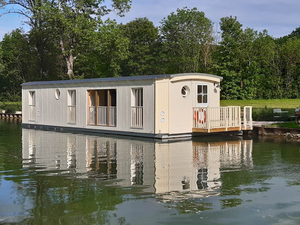 Gîte insolite flottant pour 2 à 6 personnes