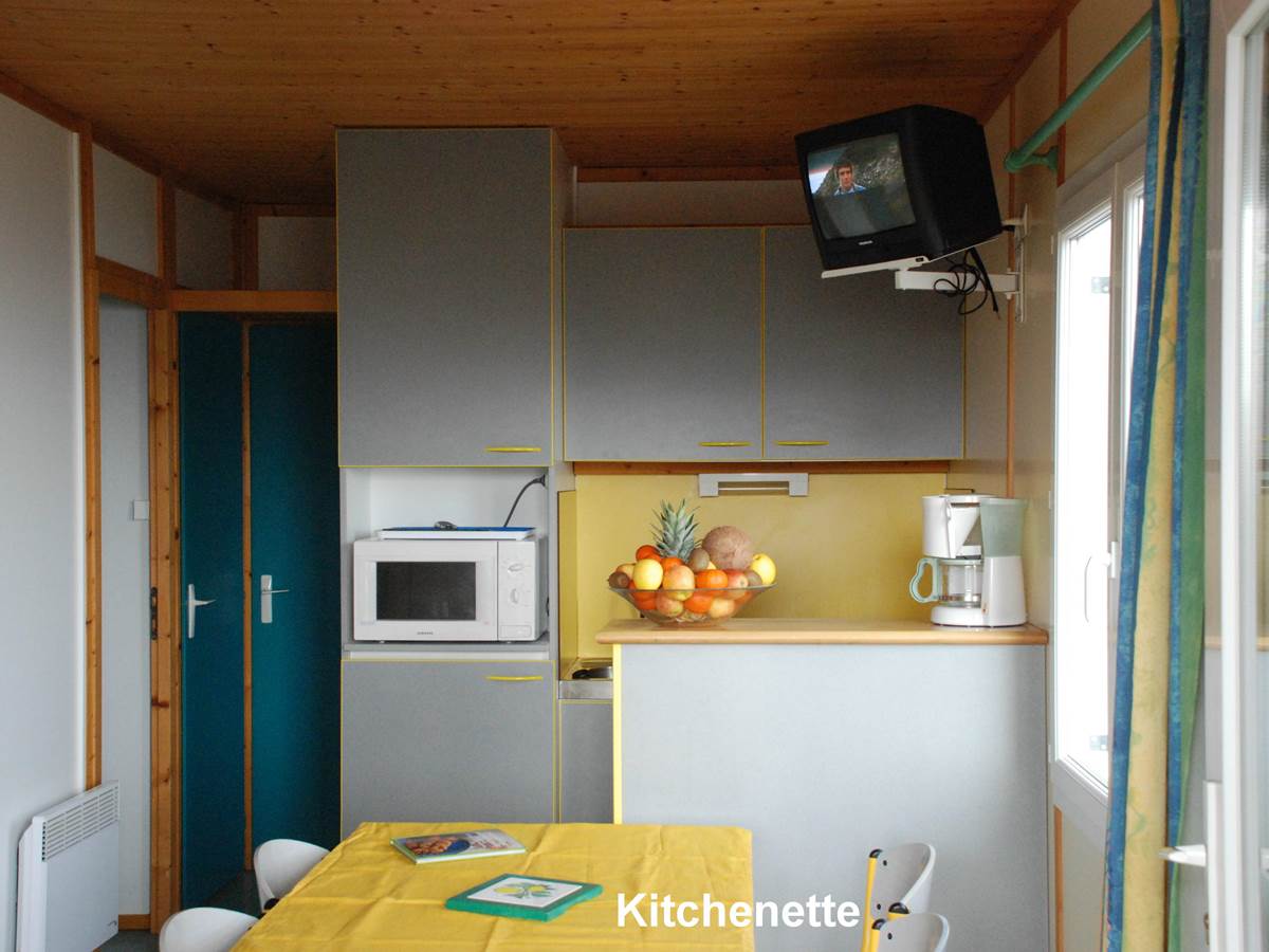 Les Chalets de la Margeride: Une kitchenette bien équipée