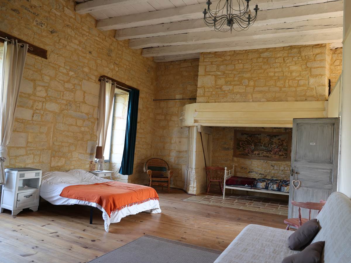 Château de Saint Chamarand, chambre des Dauphins