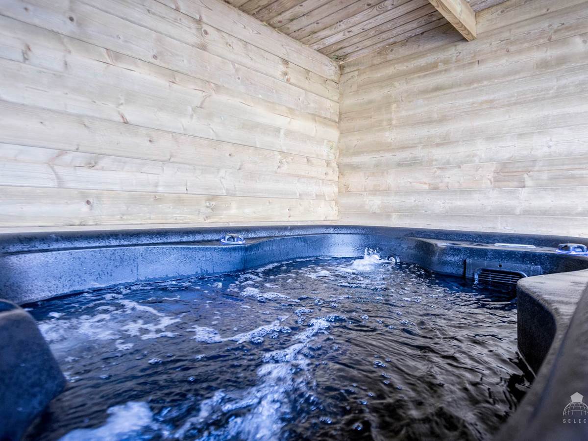 image-69891fc3550657eec5fe1a21c78b87b7c89-slider@2x