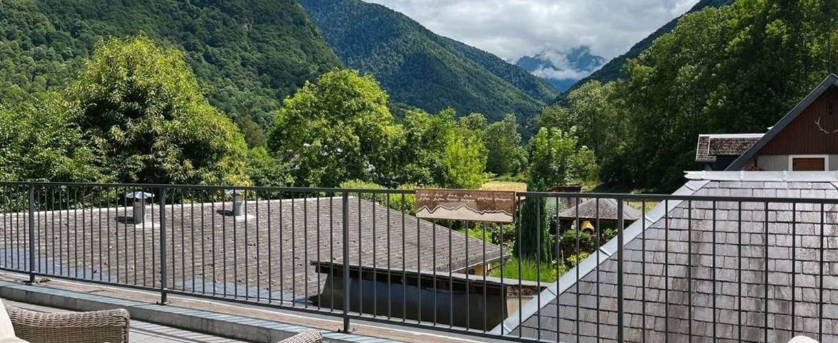 Hotel Bagnères de Luchon St Mamet Pyrénées La Rencluse