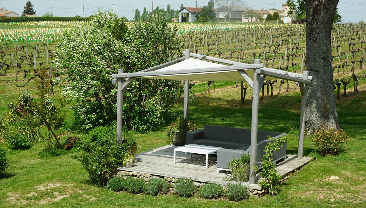 Terrasse en hauteur, emplacement idéal pour profiter du coucher de soleil