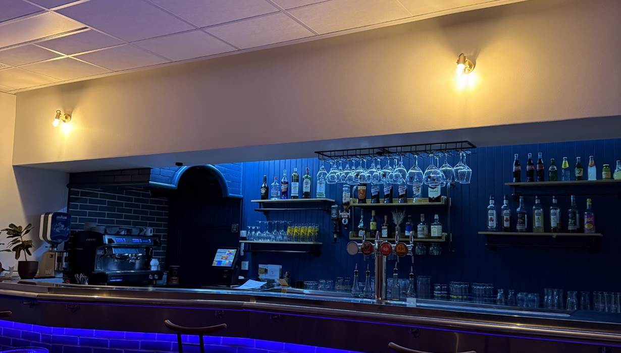 bar