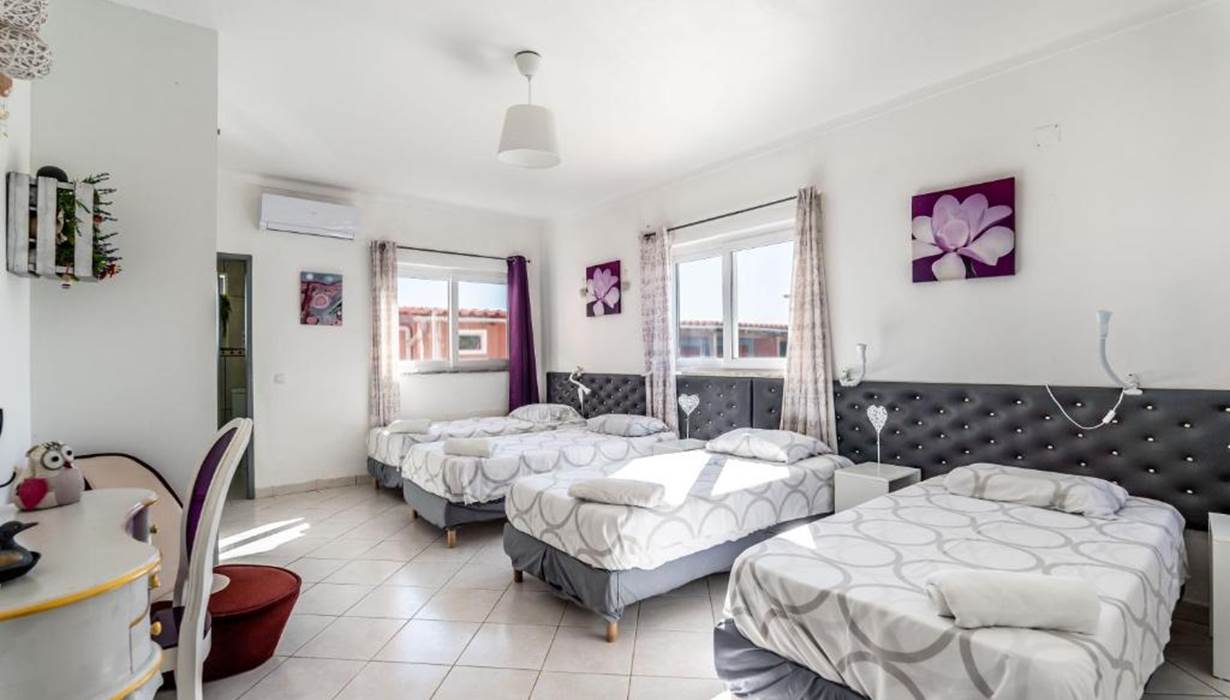 Chambre numéro 4 pour 4 personnes rês de chaussé 