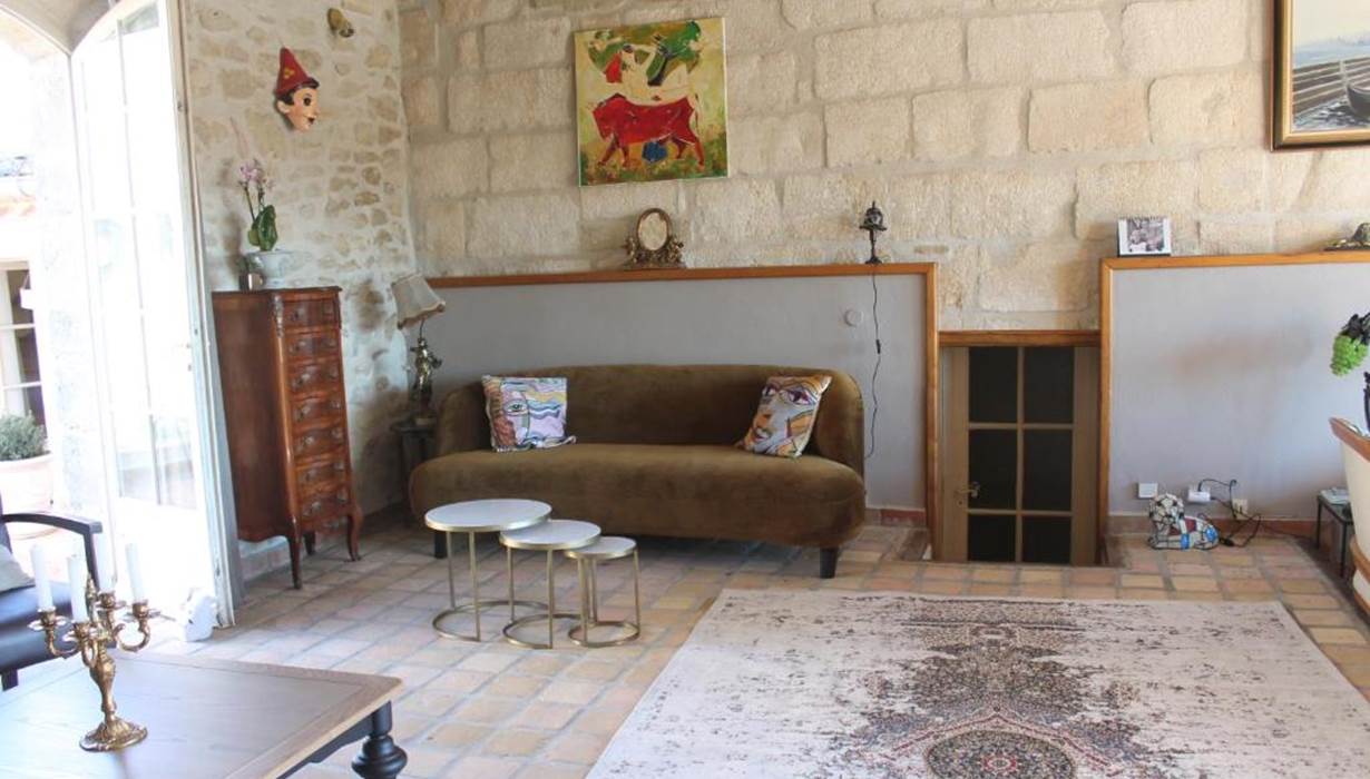 salon-maison-hotes-la-demeure-aubais.jpg