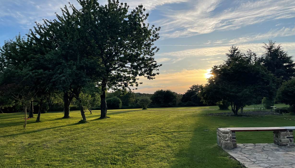 parc-arbore-gite-baden-bretagne-nature-calme-vacances-famille