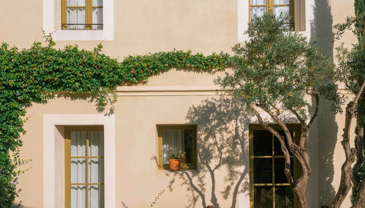 4 BD vue sur le rez de jardin du Logis chez Marcelle en Camargue