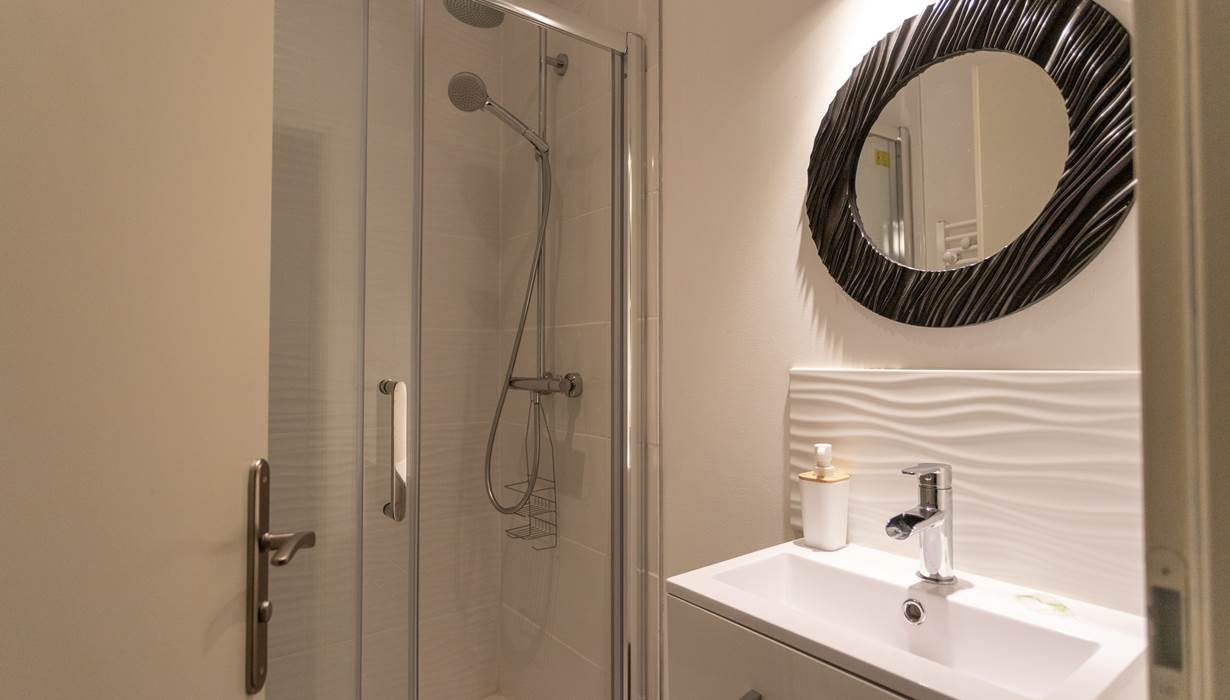 salle de douche zippée