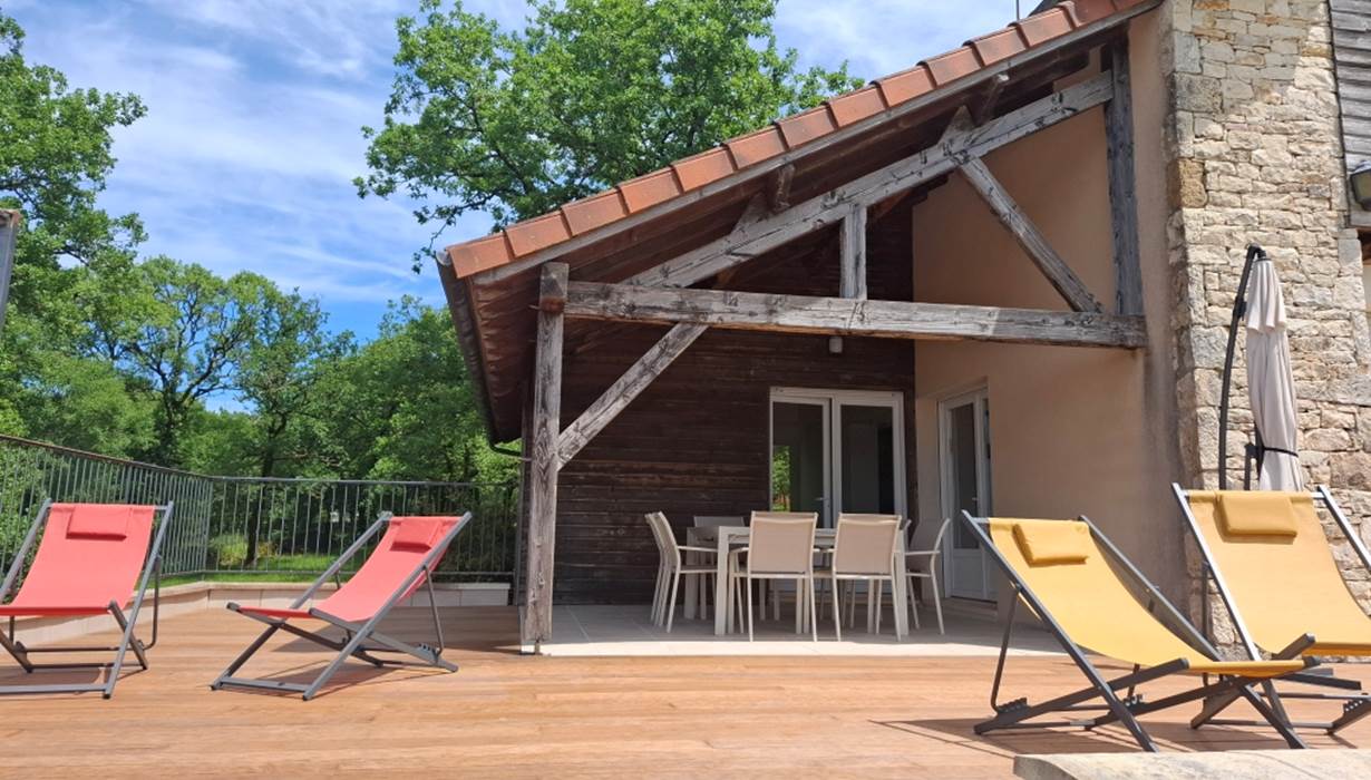 Gite du Causse Loubressac Terrasse couverte