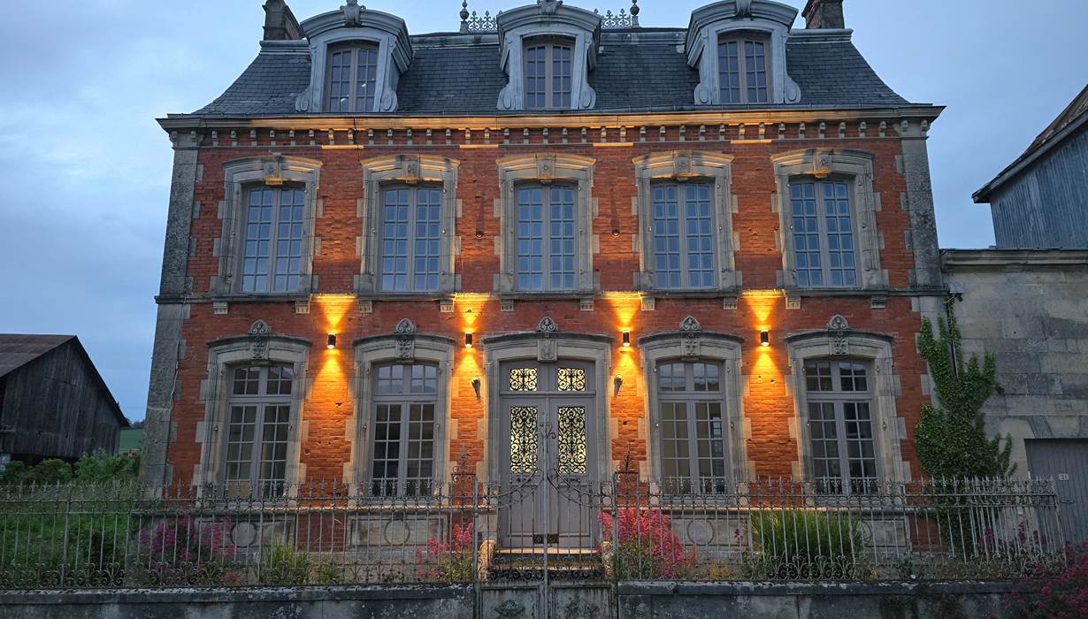 Façade de nuit