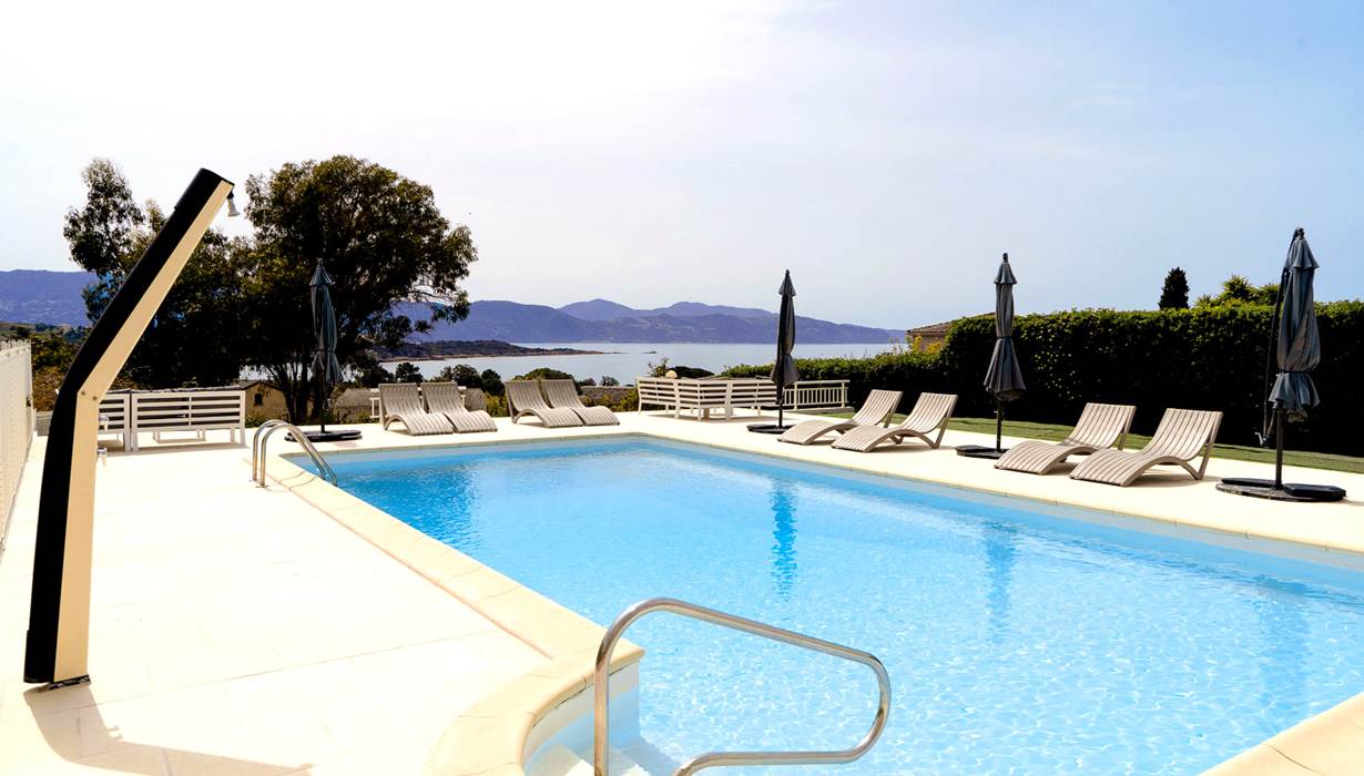 casa-nova-sagone-piscine-panorama-mer
