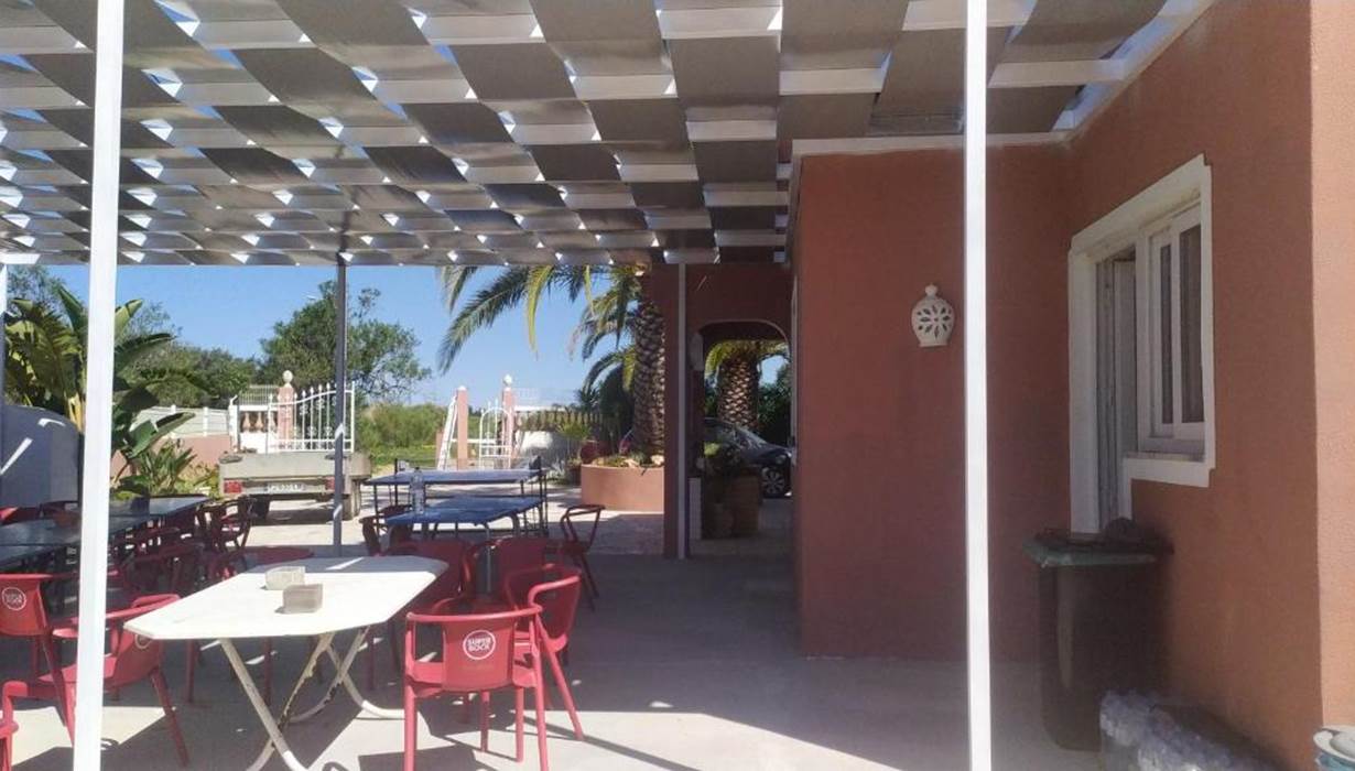 Espace extérieur repas, réunion, jeux 