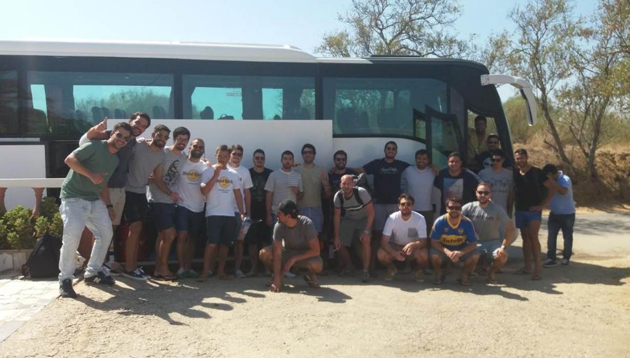 Arrivée dès groupe En Bus 