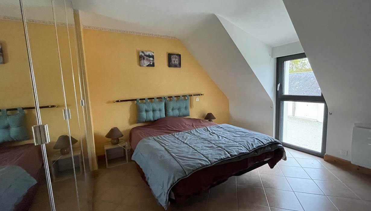 Chambre spacieuse grand lit 160
