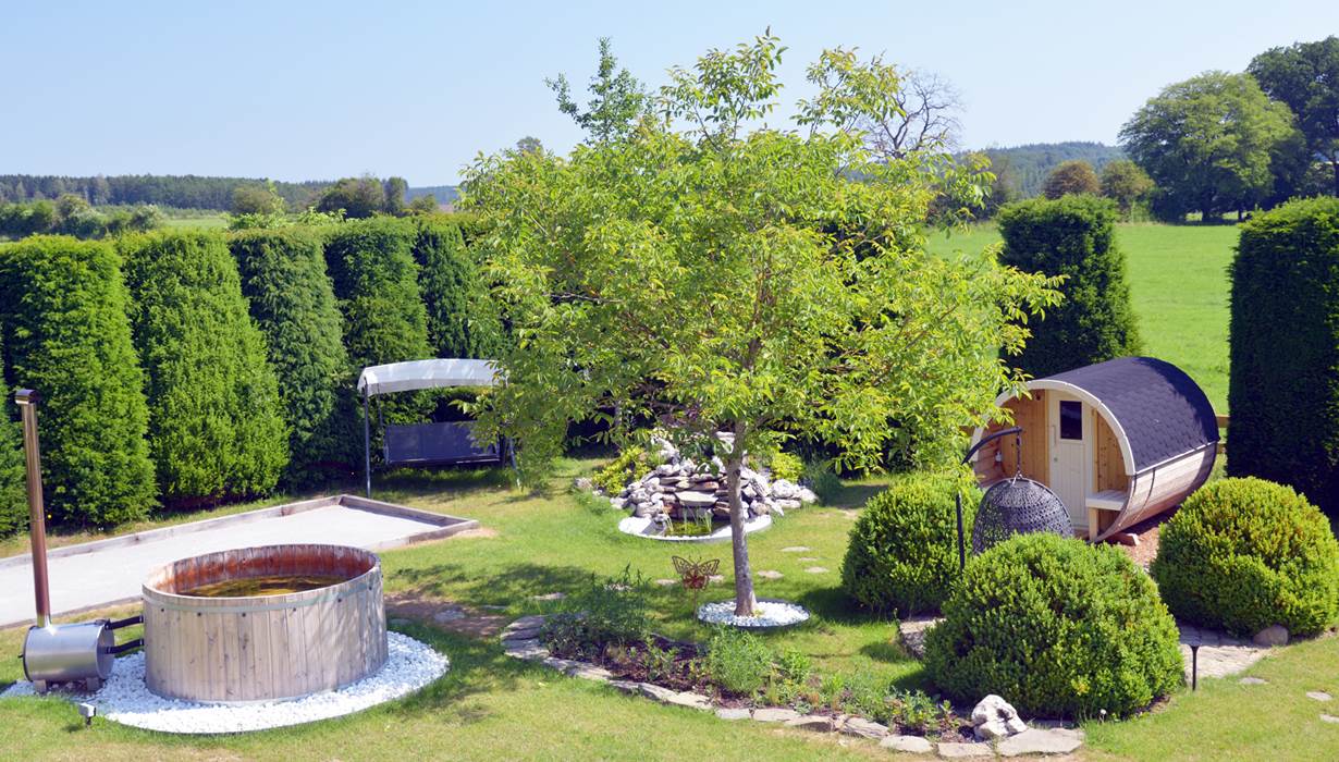 Insolites Chimay jardin pano