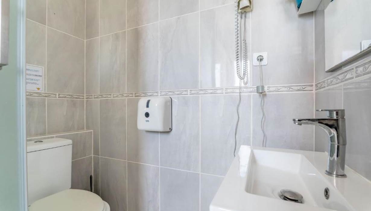 Salle d'eau chambre numéro 4