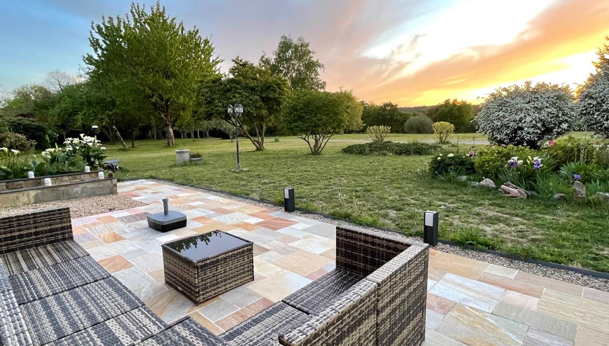 Salon vue sur le jardin