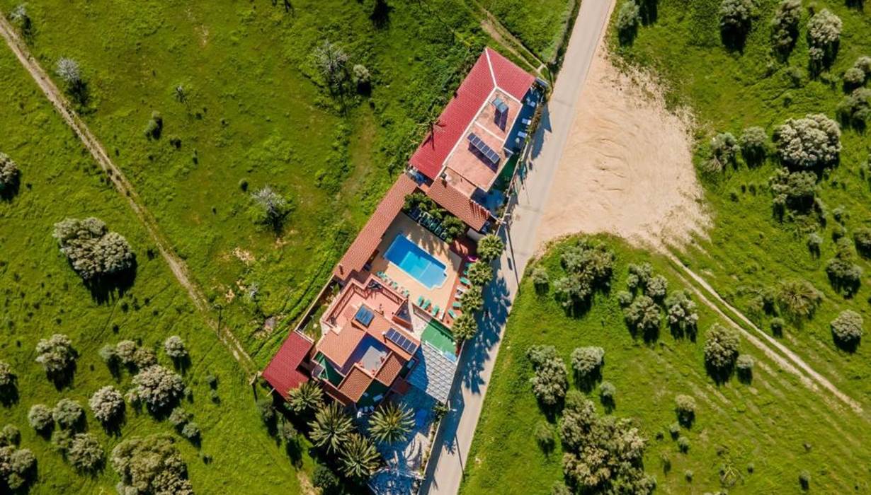 Villa paradis au milieu de la réserve naturelle et 800 mettre de