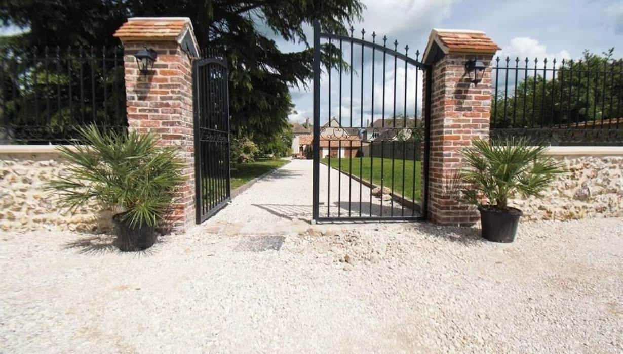 Le Relais des Calèches - Portail jardin 