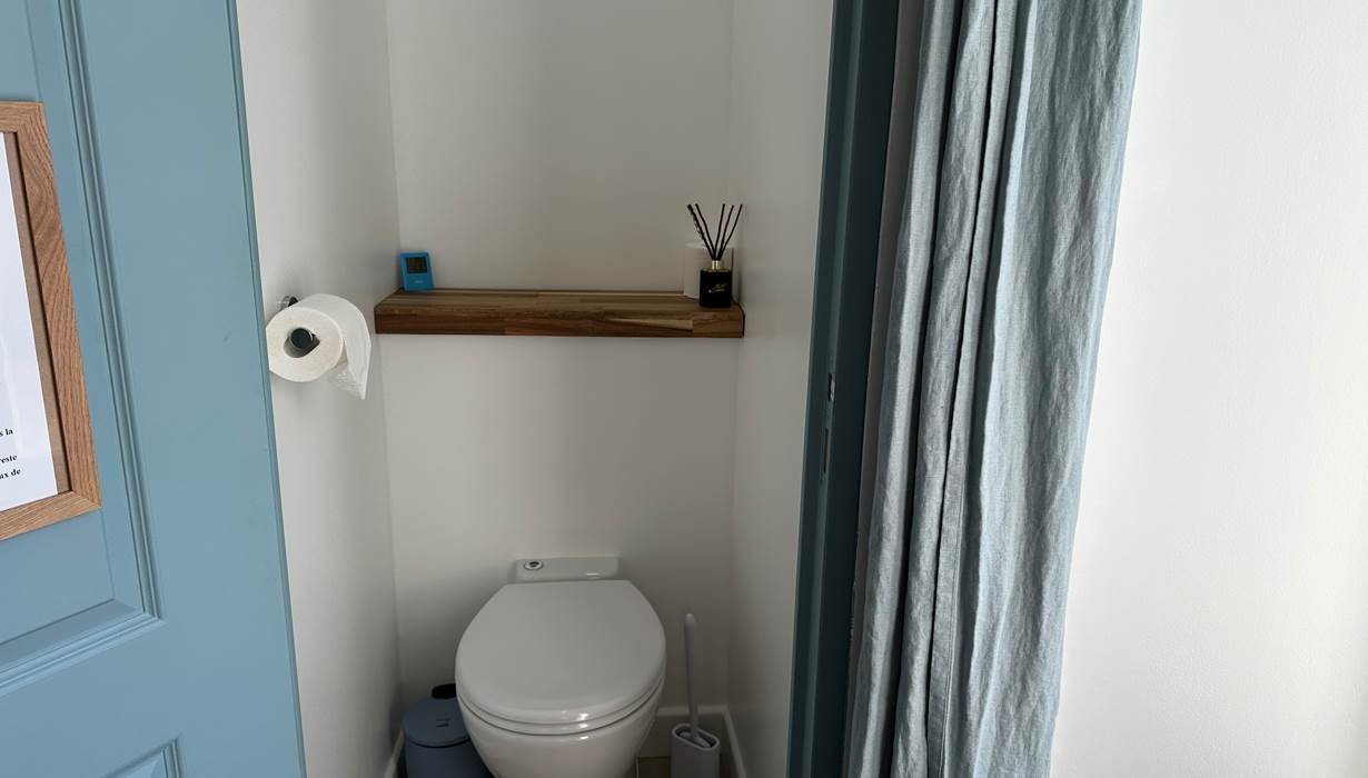 Toilette chambre bleue