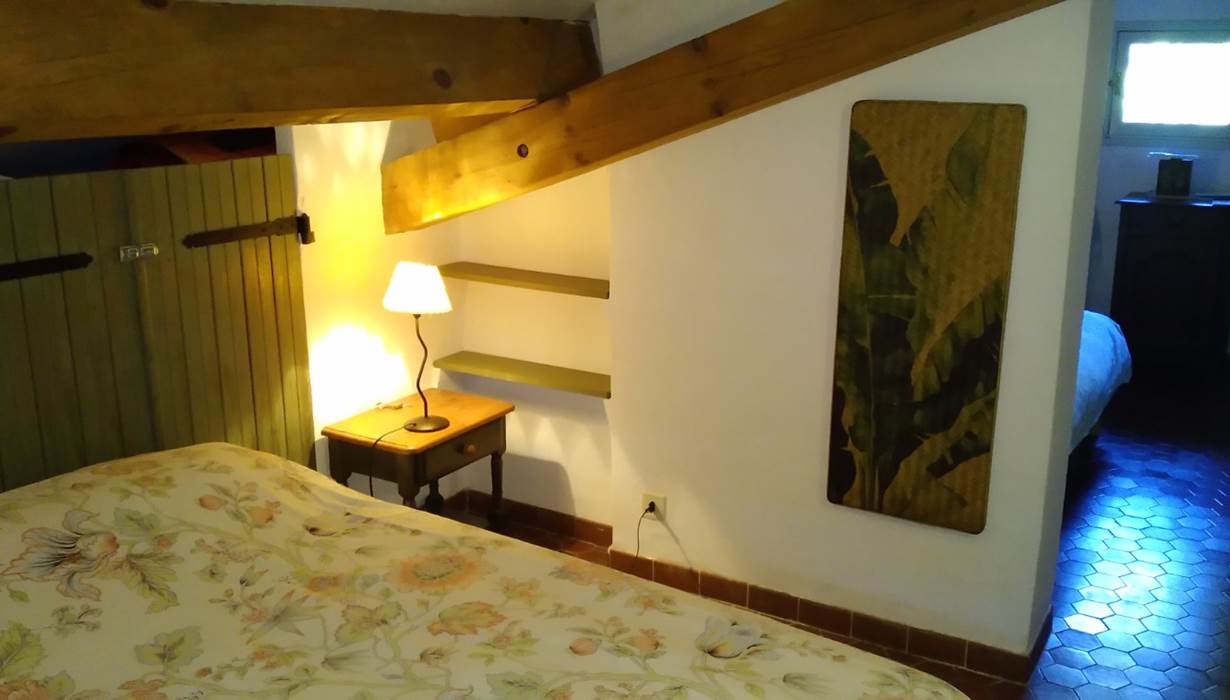 Chambre 3 lits , côté lit double