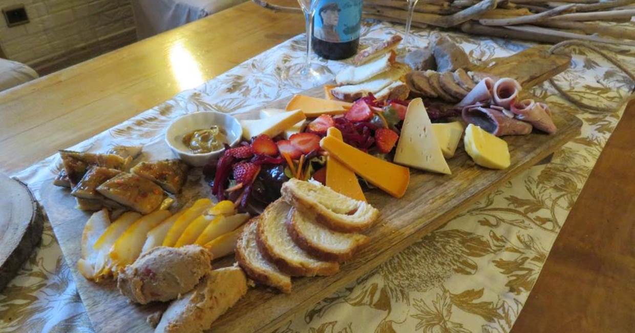 Planche dinatoire pour deux + 1 blle de 75cl