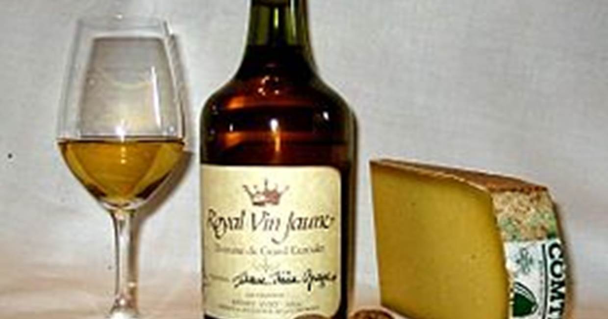 Vin Jaune du Jura, cepage savagin, vins de voile, bouteille Clavelin