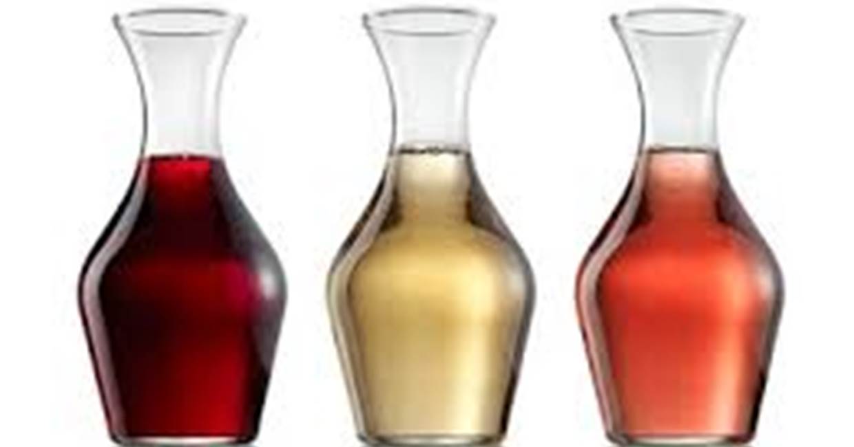 Vin Pichet 25 cl de Rouge (Côte du Rhone),  blanc du Jura (Chardonnay ou Tradition) ,  rosé (Côte de Provence)