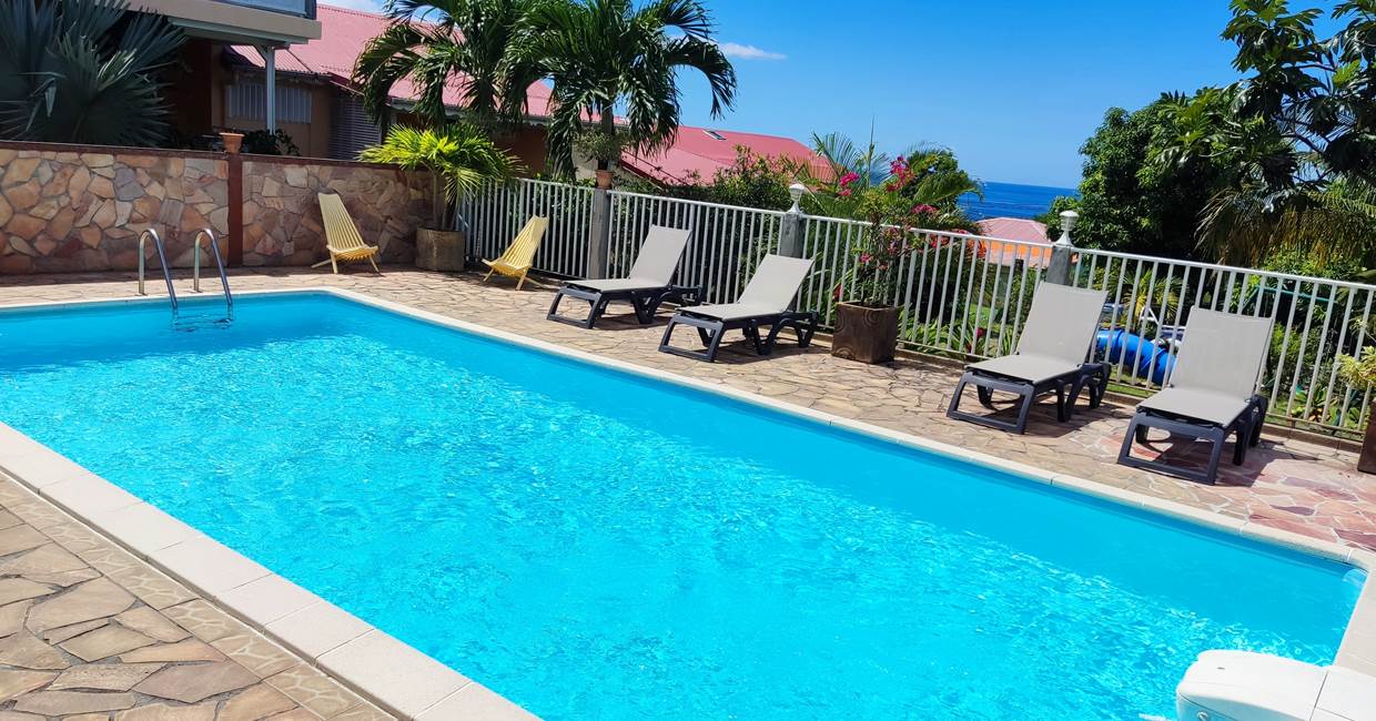 "Nous recommandons ce gite qui est agréable et au calme - We recommend this cottage which is nice and quiet. - Recomendamos esta casa de campo que es agradable y tranquilo"