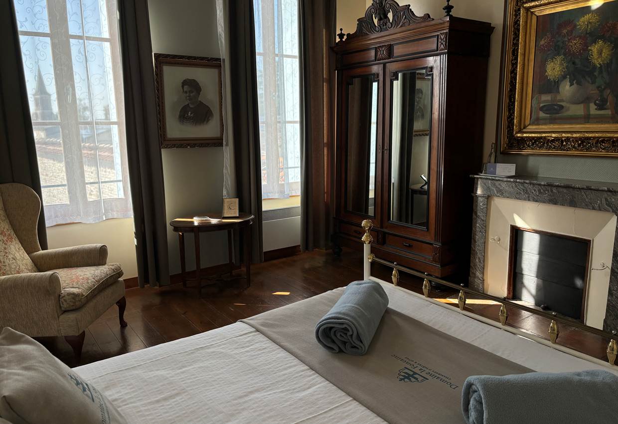 Chambre 5 La Supérieure