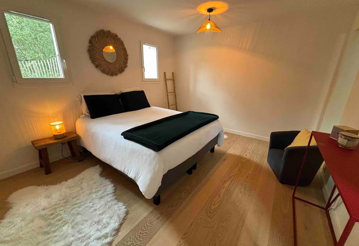 Villa La Canopée - Ile d'Oléron - suite parentale grand dressing salle de bain attenante