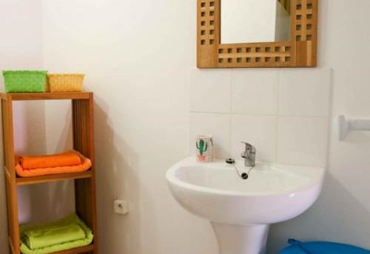 Gite-Bananier-salle-d-eau