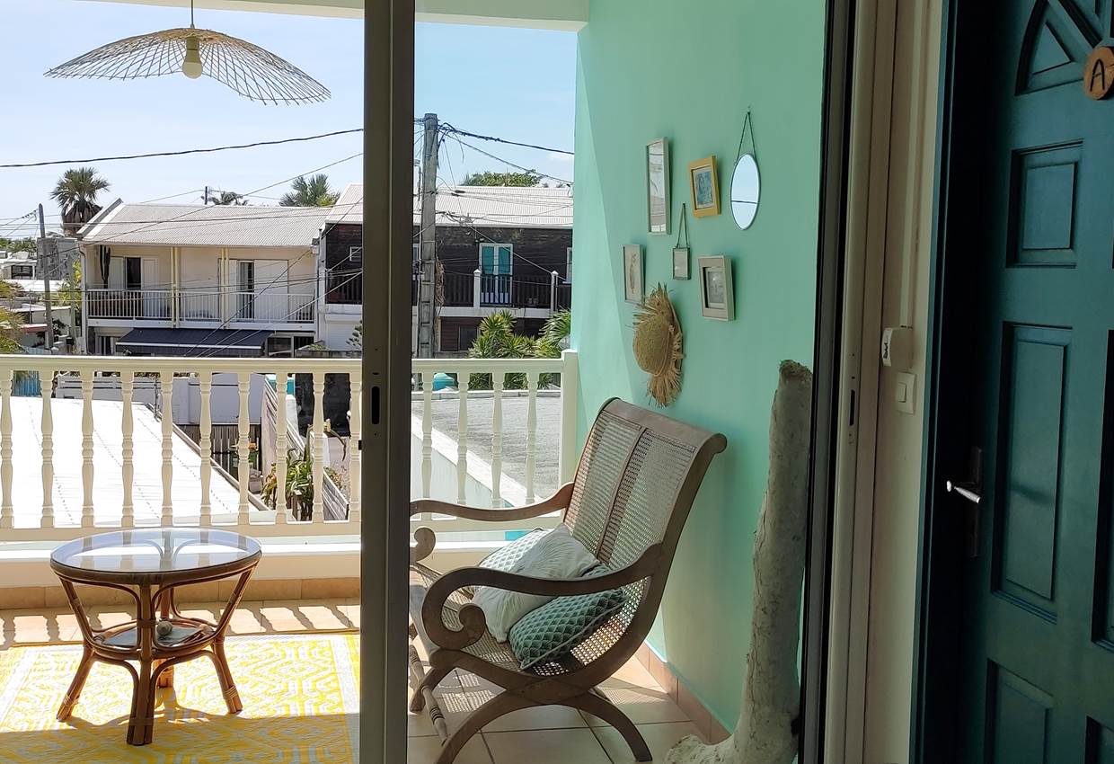 Tranquillité et convivialité à Terre Sainte - Réunion