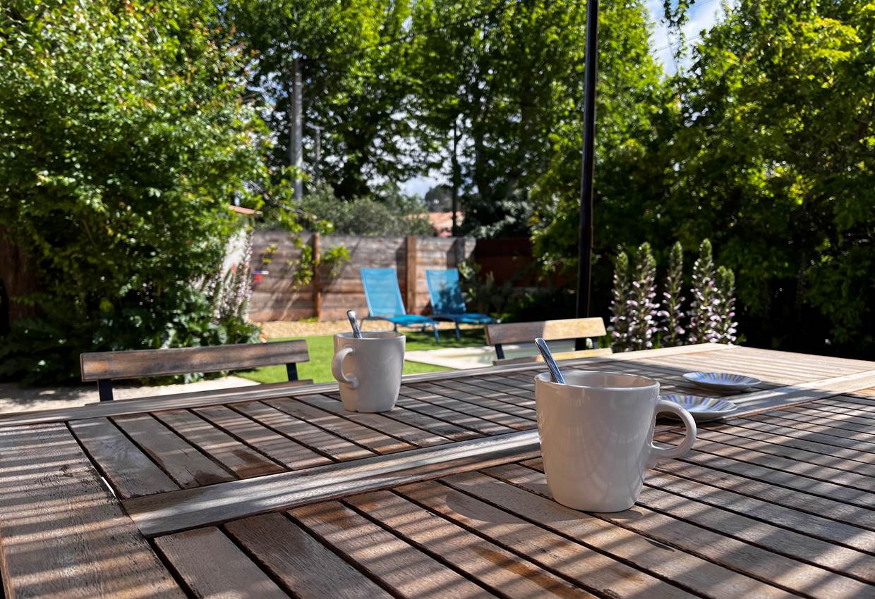 coin repas extérieur la barraquette