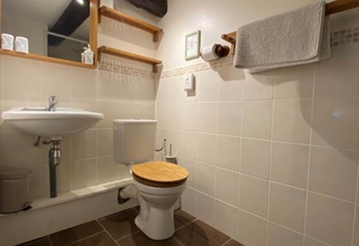 86ABD4B7-6563-4807-8ADD-6CDA4A60F89E_4_5005_c