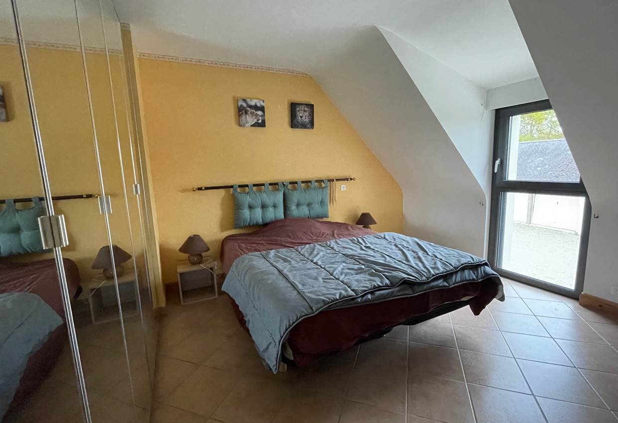 Chambre spacieuse lit 160 Est