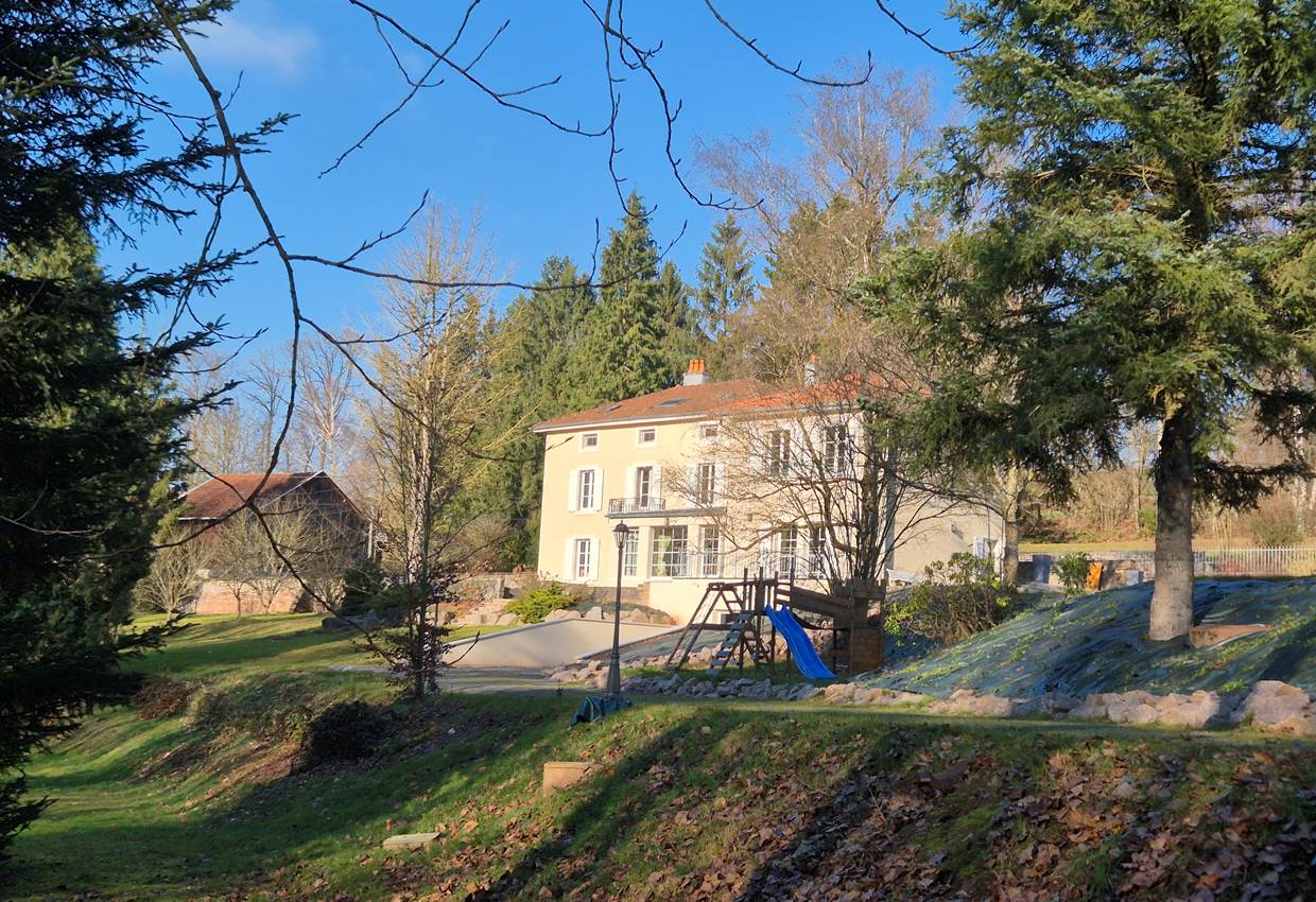 Parc - Nature - jeu d'enfants