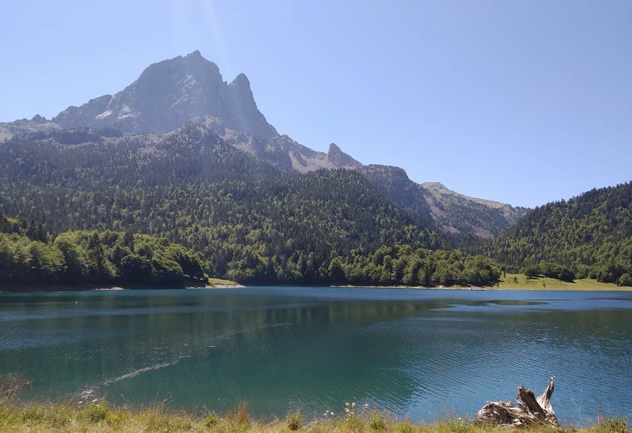 Le pic du Midi d'Ossau et lac d'Ayous