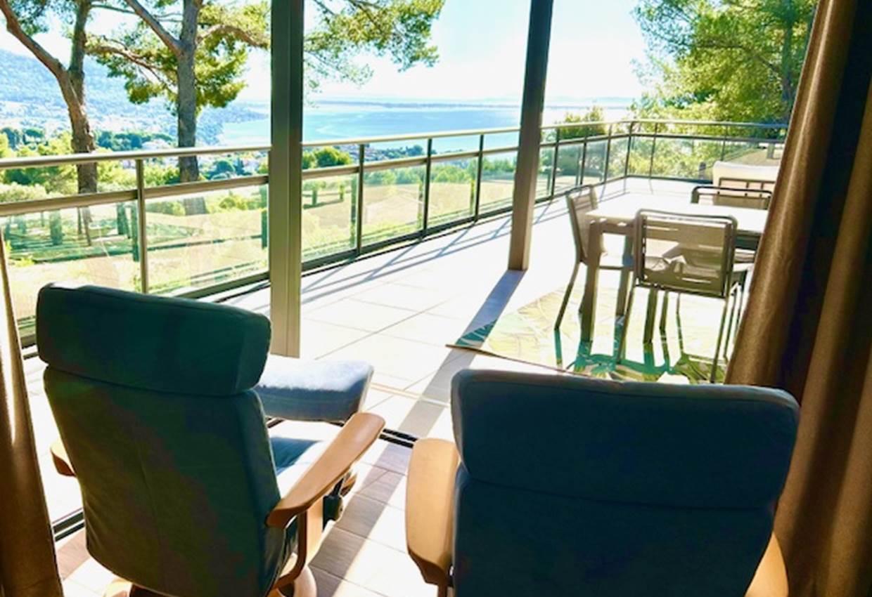 Baies vitrées à galandage