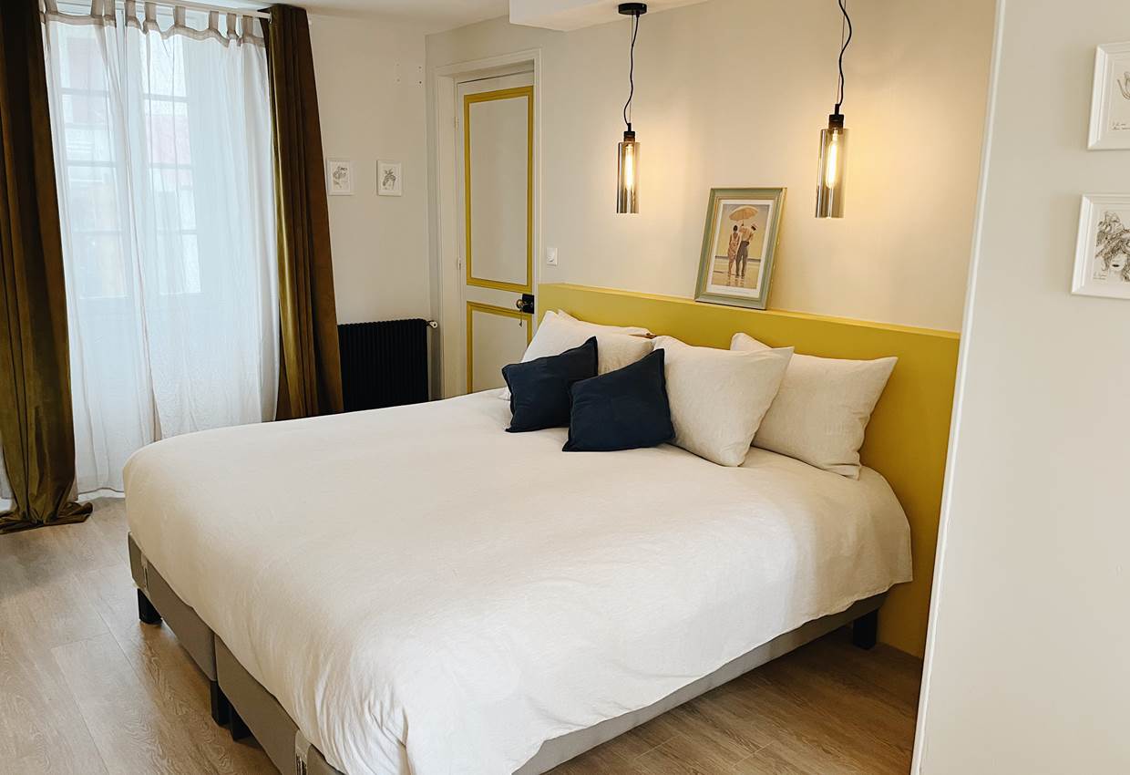 Chambre 1 - Domaine Labouroume - chambre d'hote a la campagne 3