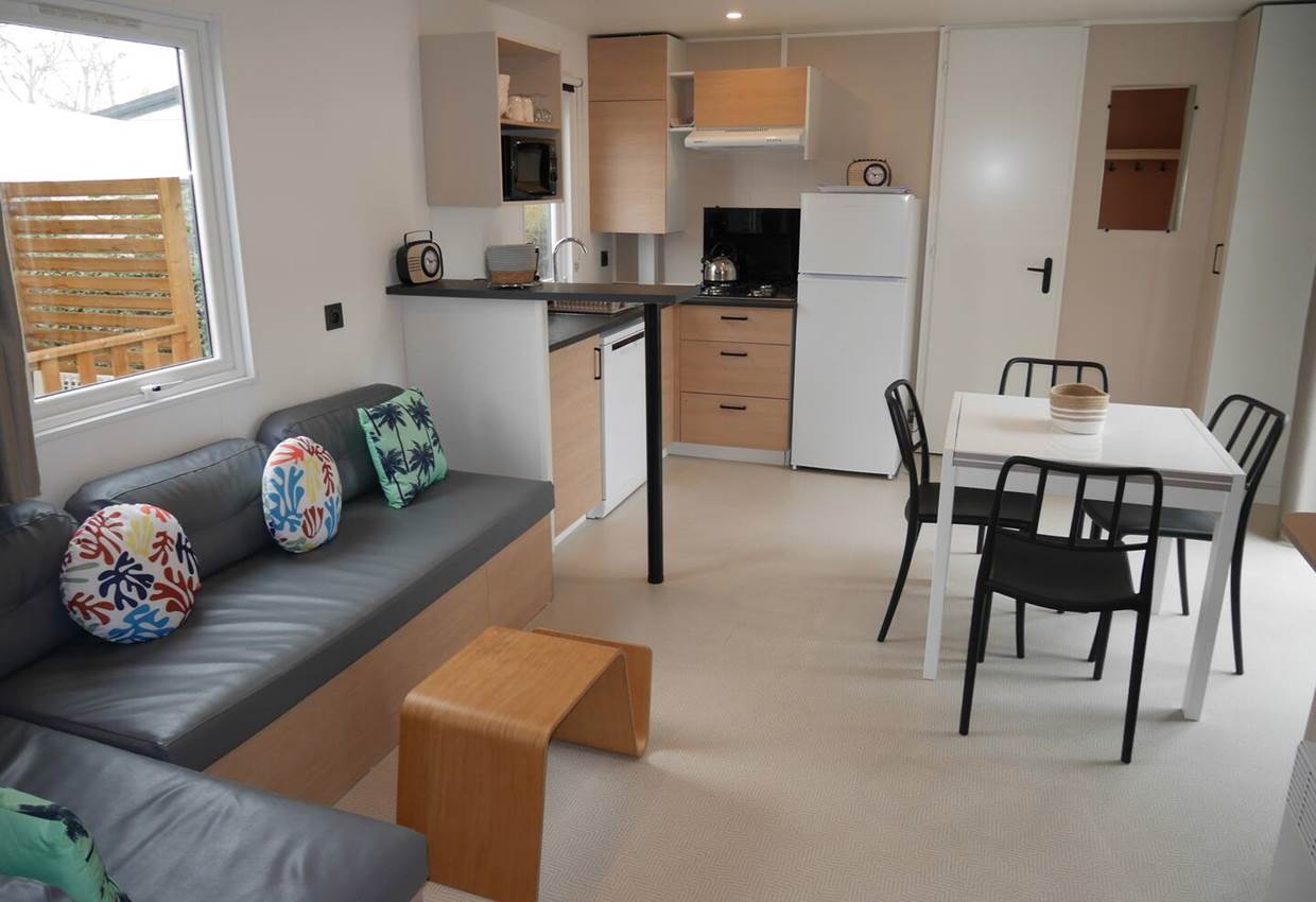 ecf125e4-d349-451a-ab4b-df8da780ecc6