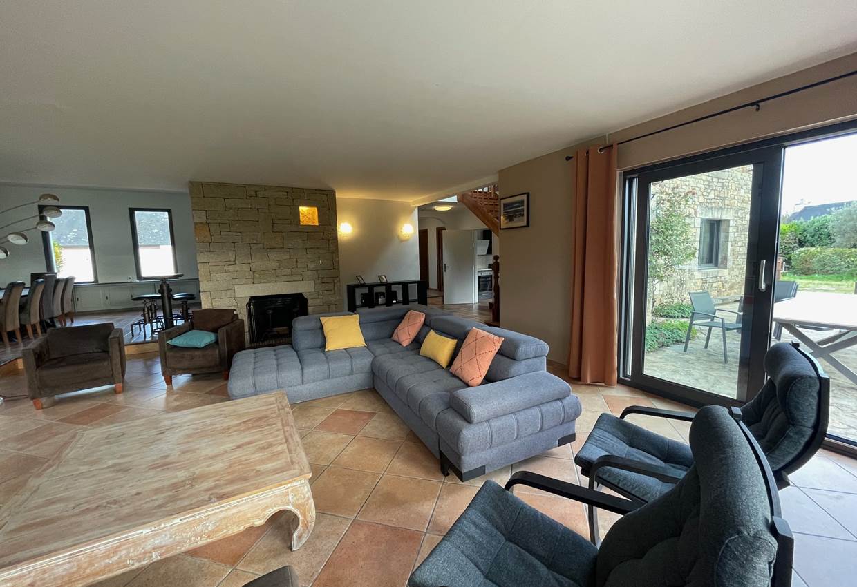 Salon spacieux retrouvailles famille amis Baden Morbihan