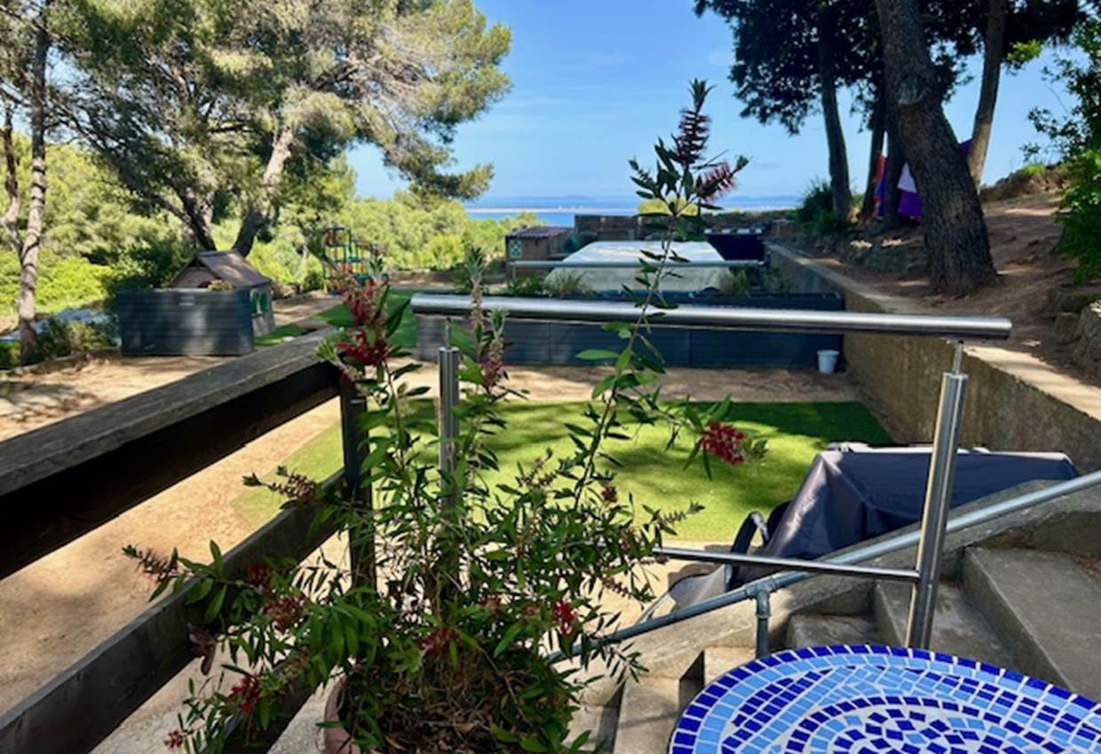 Vue depuis la terrasse du Cabanon