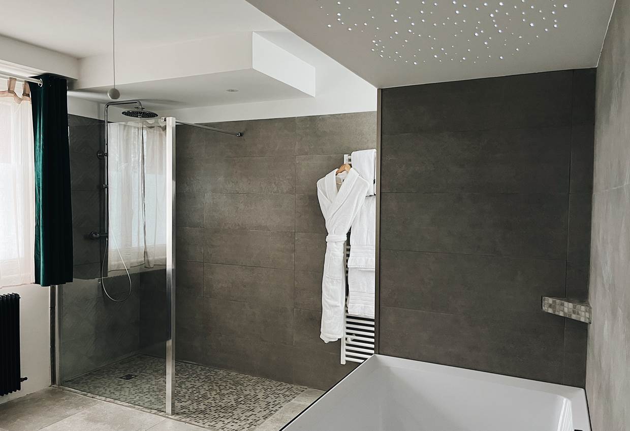 Chambre 2 - Domaine Labouroume - chambre d'hote a la campagne6